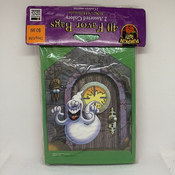 40 Halloween themed paper favor bags by the Paper Magic Group - Picture 7 of 10
